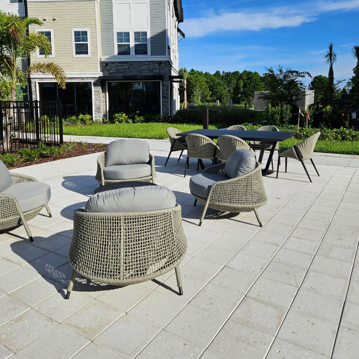 Round Club Chair