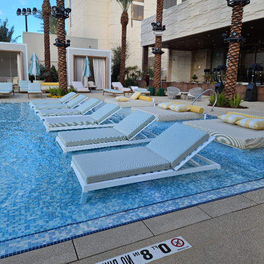 Sun Lounger - DUR