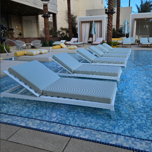 Sun Lounger - DUR